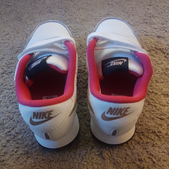 Nike MD Valiant (PS) Little Kids' Shoes White Summit Black CN8559-105 BRAND NEW - Picture 4 of 5